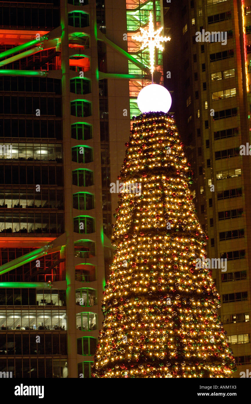 Christmas tree lights Statue Square Hong Kong Stock Photo Alamy