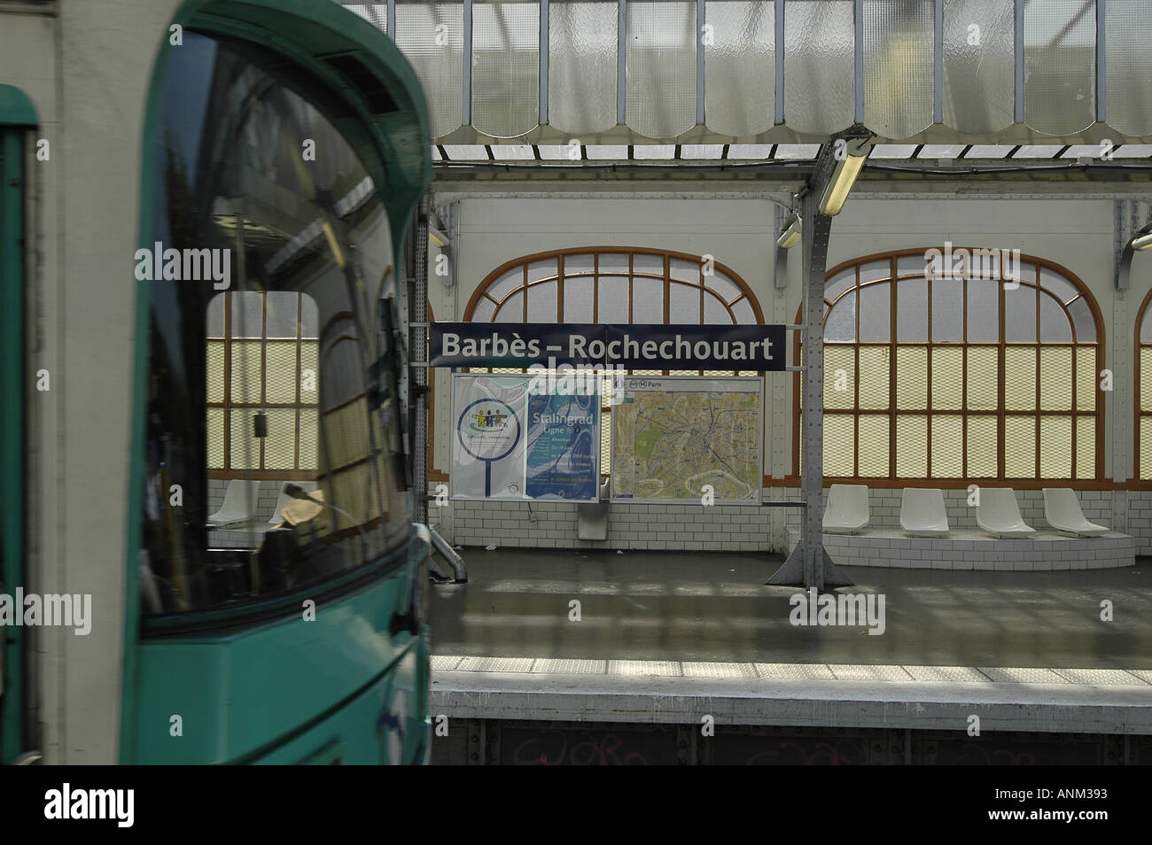 Metro Station Paris Barbes Rochechouart Stock Photo - Alamy