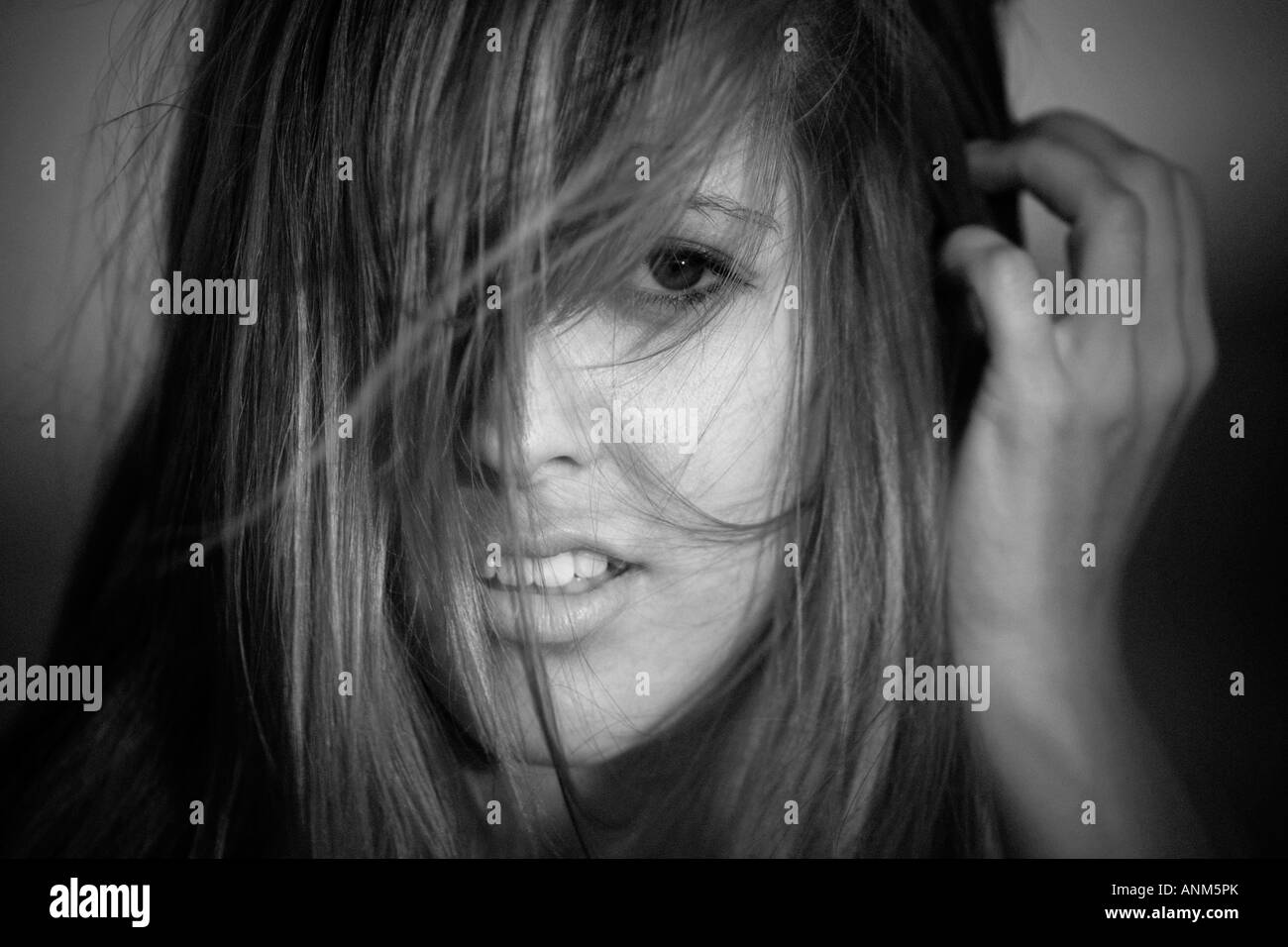 Messy hair woman black and white hi-res stock photography and images - Alamy