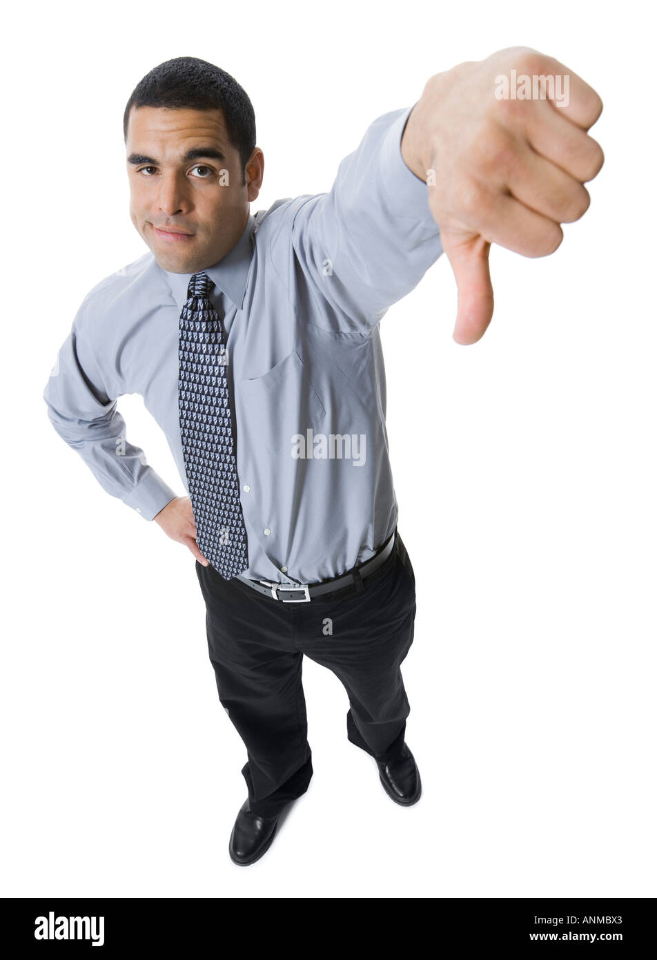 Недовольный покупатель. Орущий человек. Агрессивный клиент. Недовольный человек. Недовольство клиента.