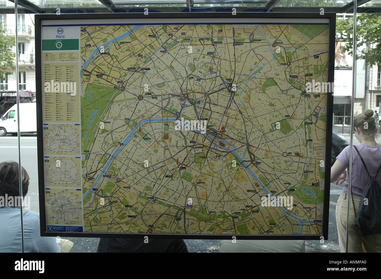 A map of Paris's public transportation routes Stock Photo - Alamy