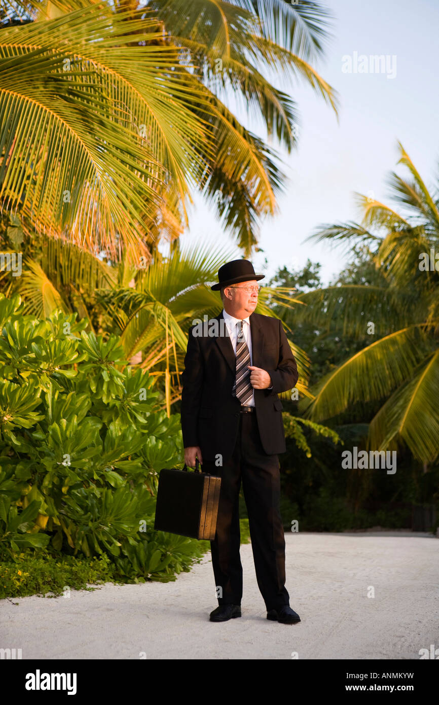 Businessman wearing bowler hat hi-res stock photography and images - Alamy