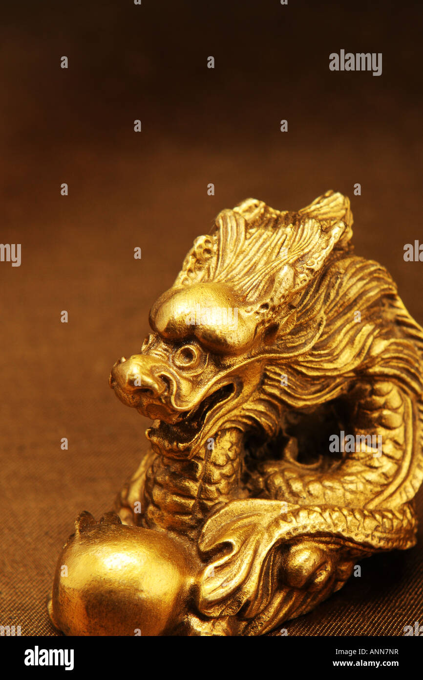 2000 chinese character dragon hi-res stock photography and images - Alamy
