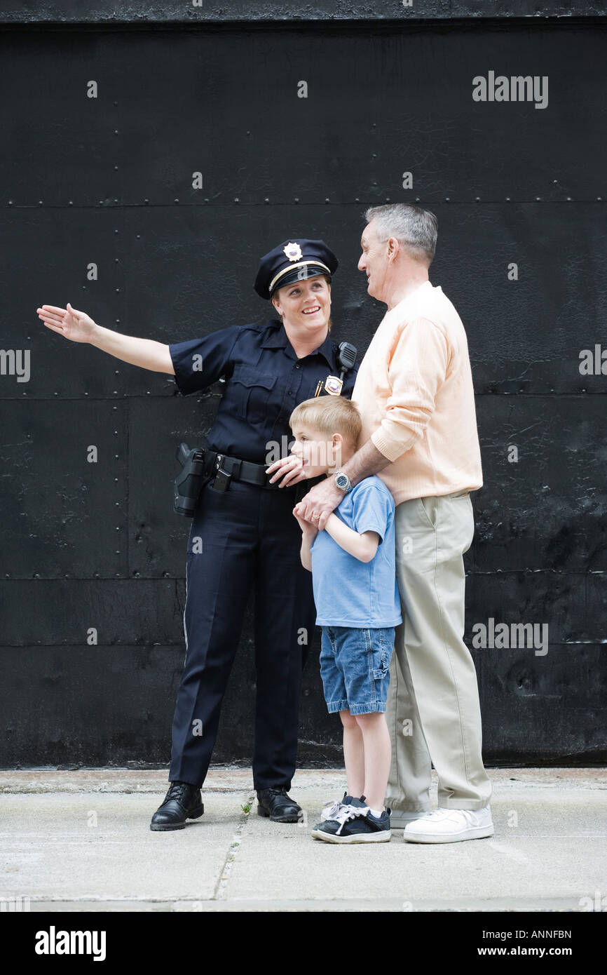 Woman police officer hi-res stock photography and images - Alamy