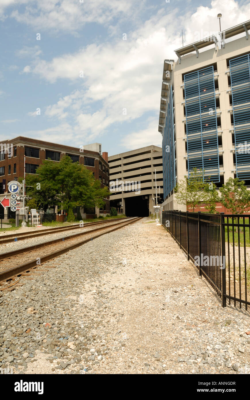 RailRoad under parking garage in Columbus Ohio Stock Photo - Alamy, image size:870x1390