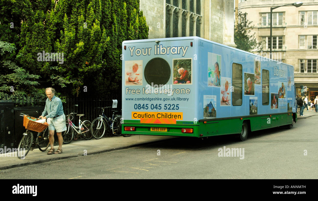 Mobile library operating in the centre of Cambridge, England Stock Photo