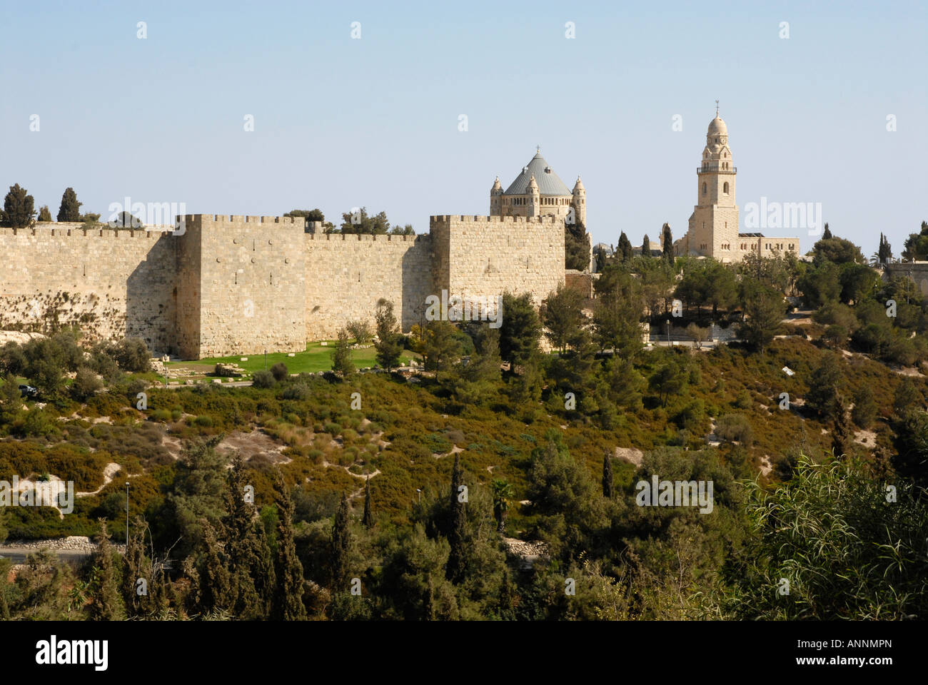 Israel Jerusalem the walls of the old city Stock Photo - Alamy