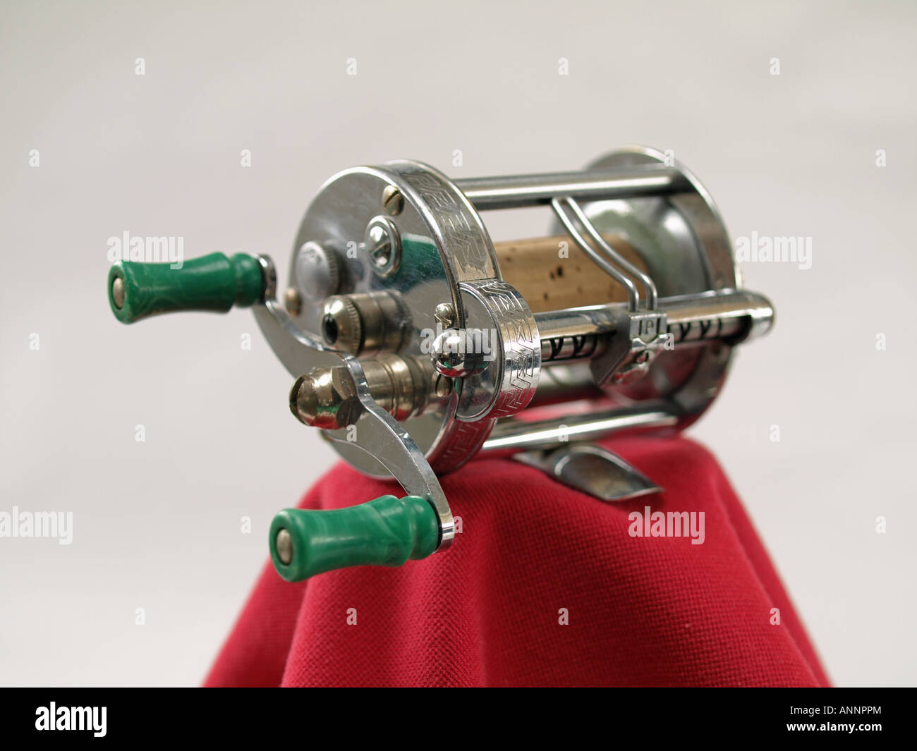 Detail of an antique bait casting fishing reel or simply casting reel made  about 1935 by the Pflueger Company from Akron Ohio Stock Photo - Alamy