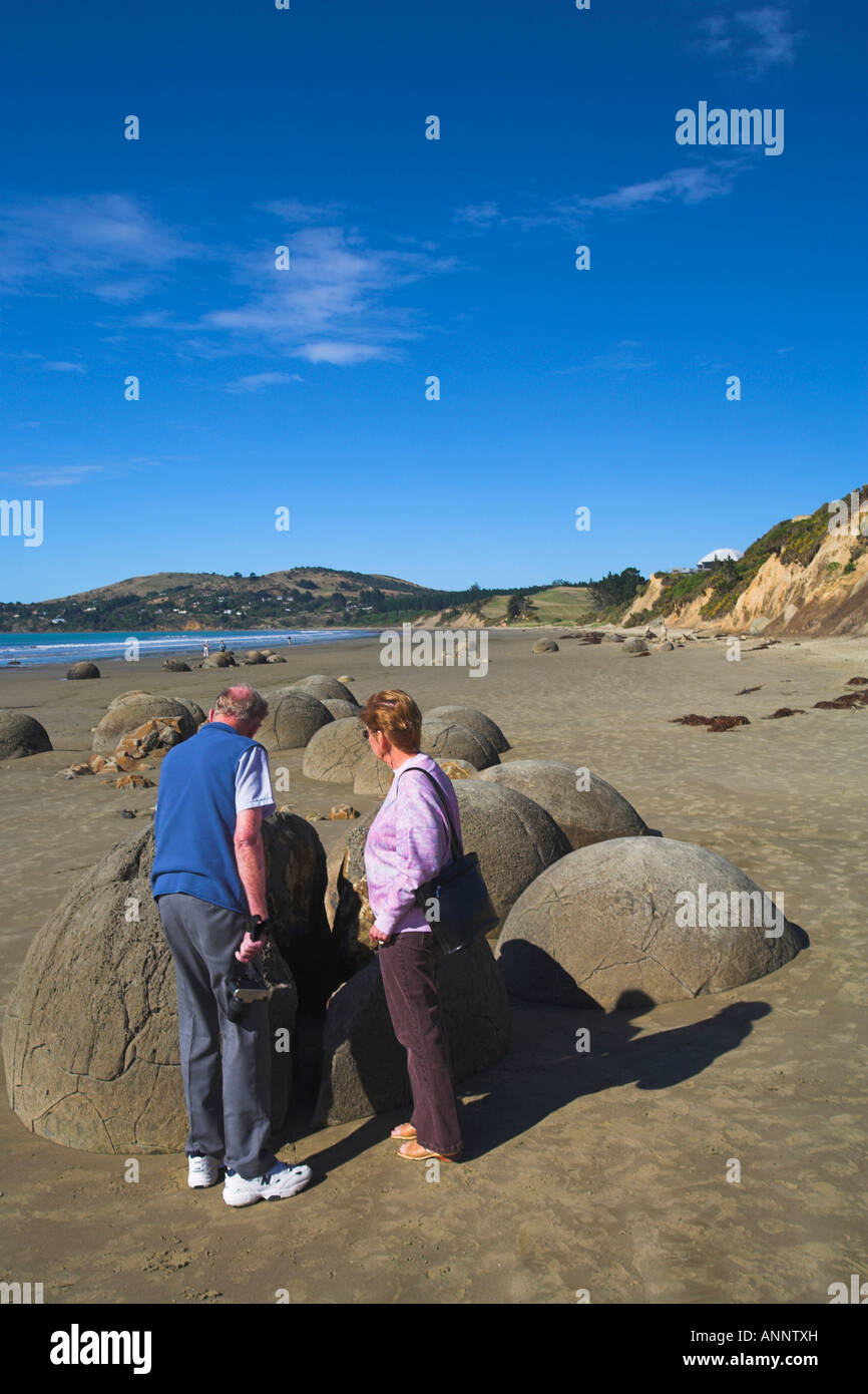 Moeraki boulders Otago They are made by cementation of the Paleocene