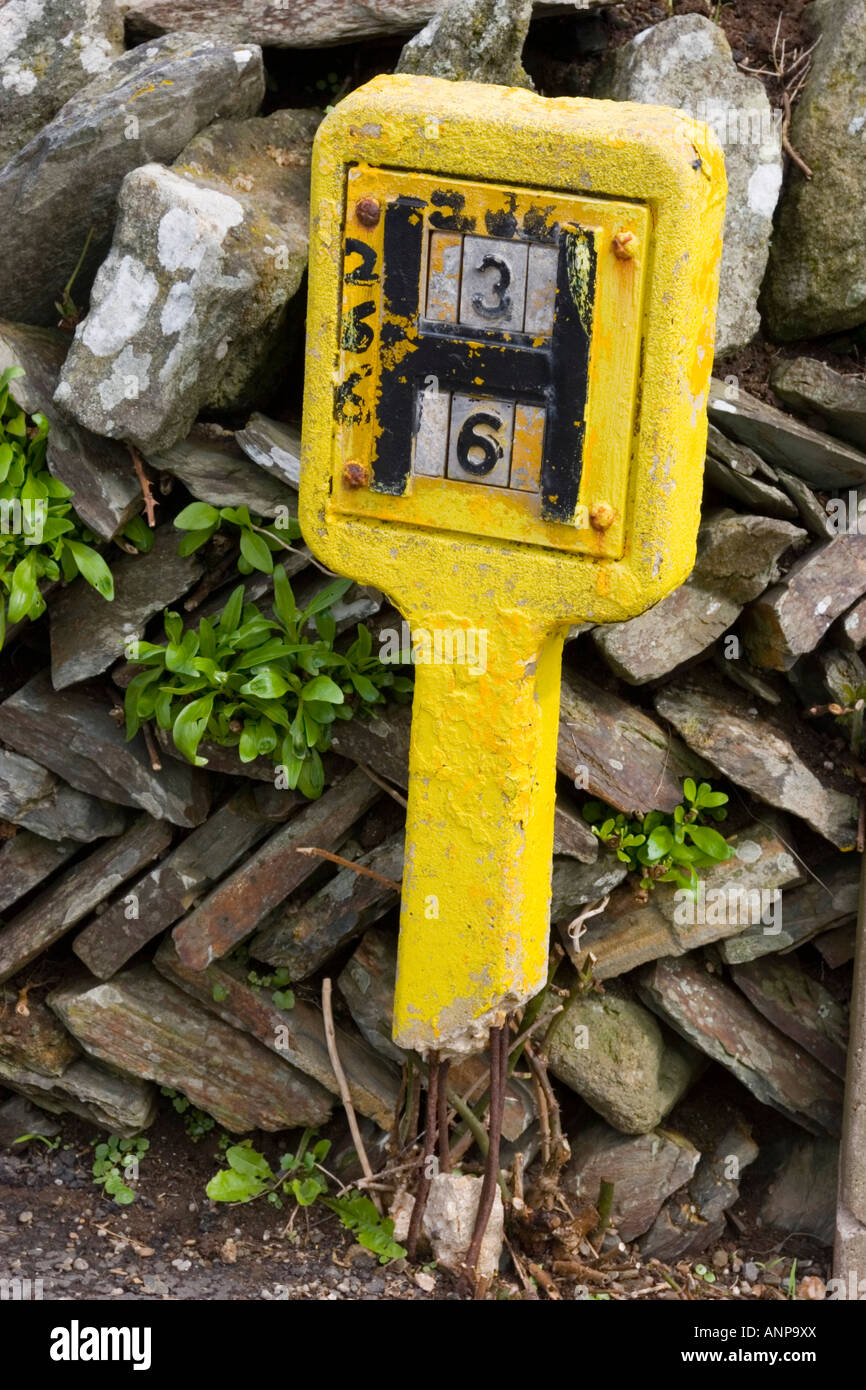 Yellow hydrant marker hires stock photography and images Alamy