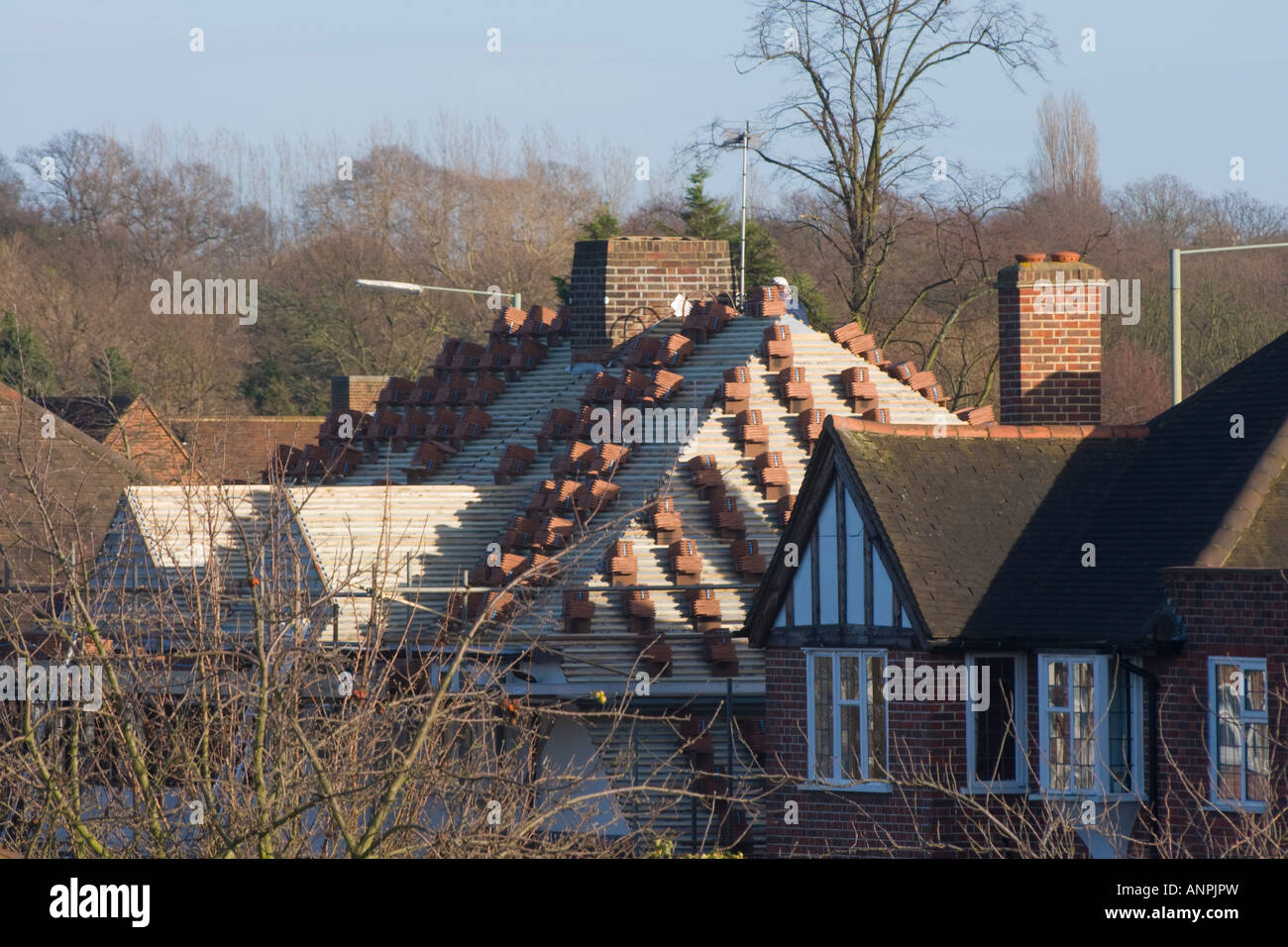 UK house roof tiling new Stock Photo