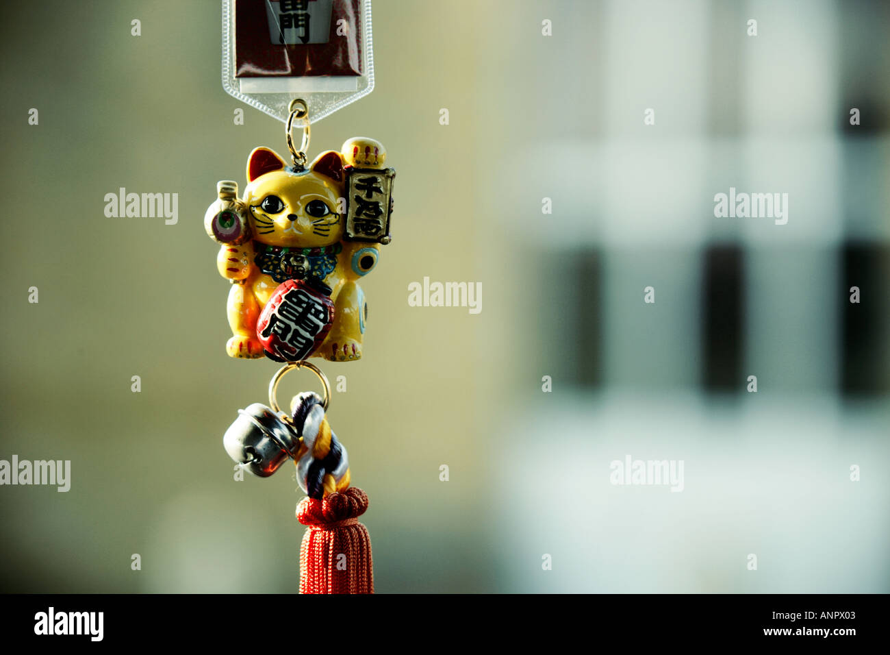 japanese-good-luck-cat-charm-stock-photo-alamy