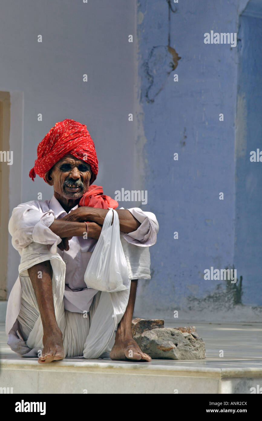 Indian man with turban Stock Photo - Alamy