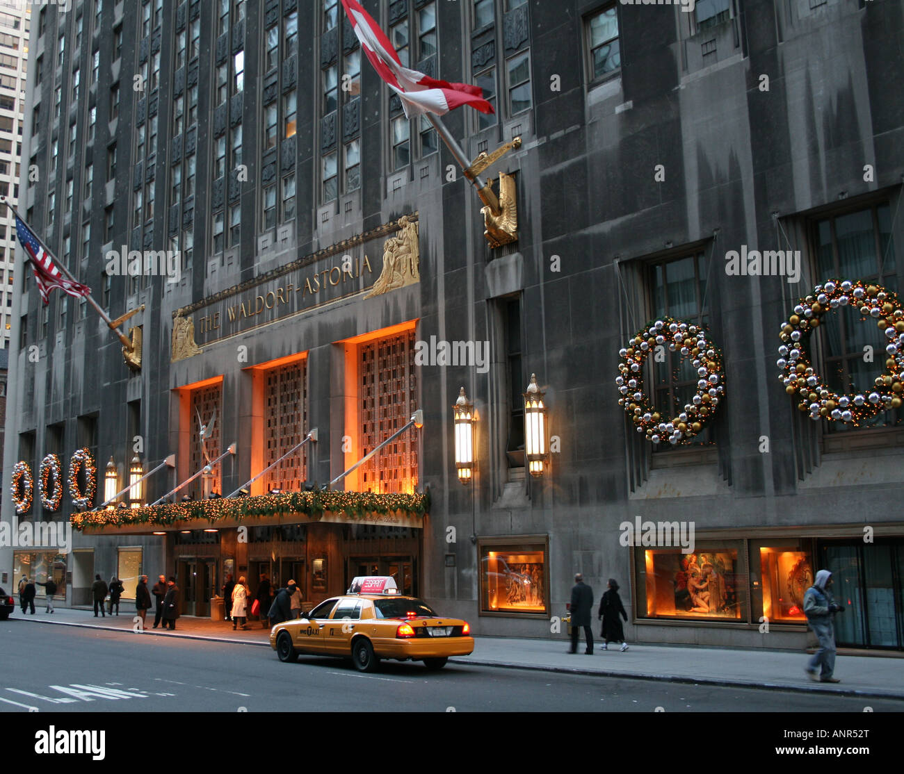 Waldorf astoria new york exterior hires stock photography and images