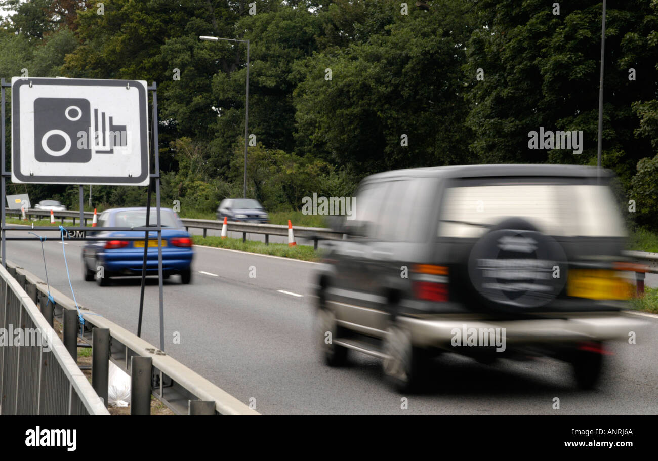 Dual carriage way road sign hi-res stock photography and images - Alamy
