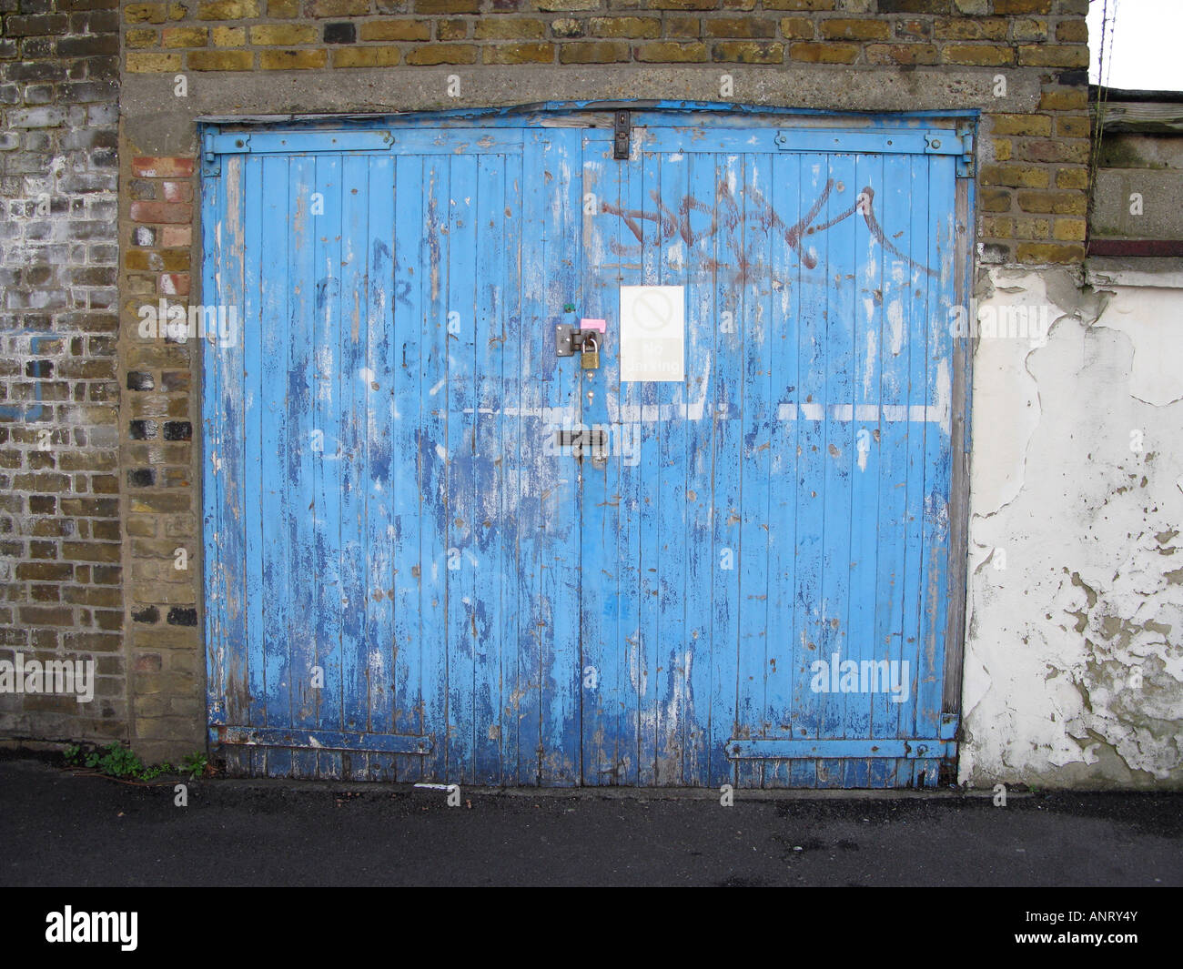 Garage door in East London Stock Photo Alamy