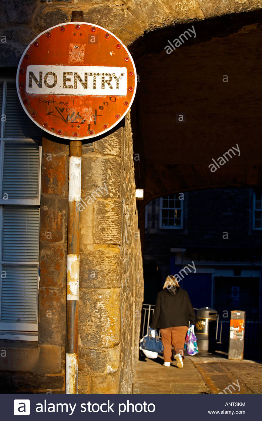 No entry for vehicular traffic signpost Stock Photo - Alamy