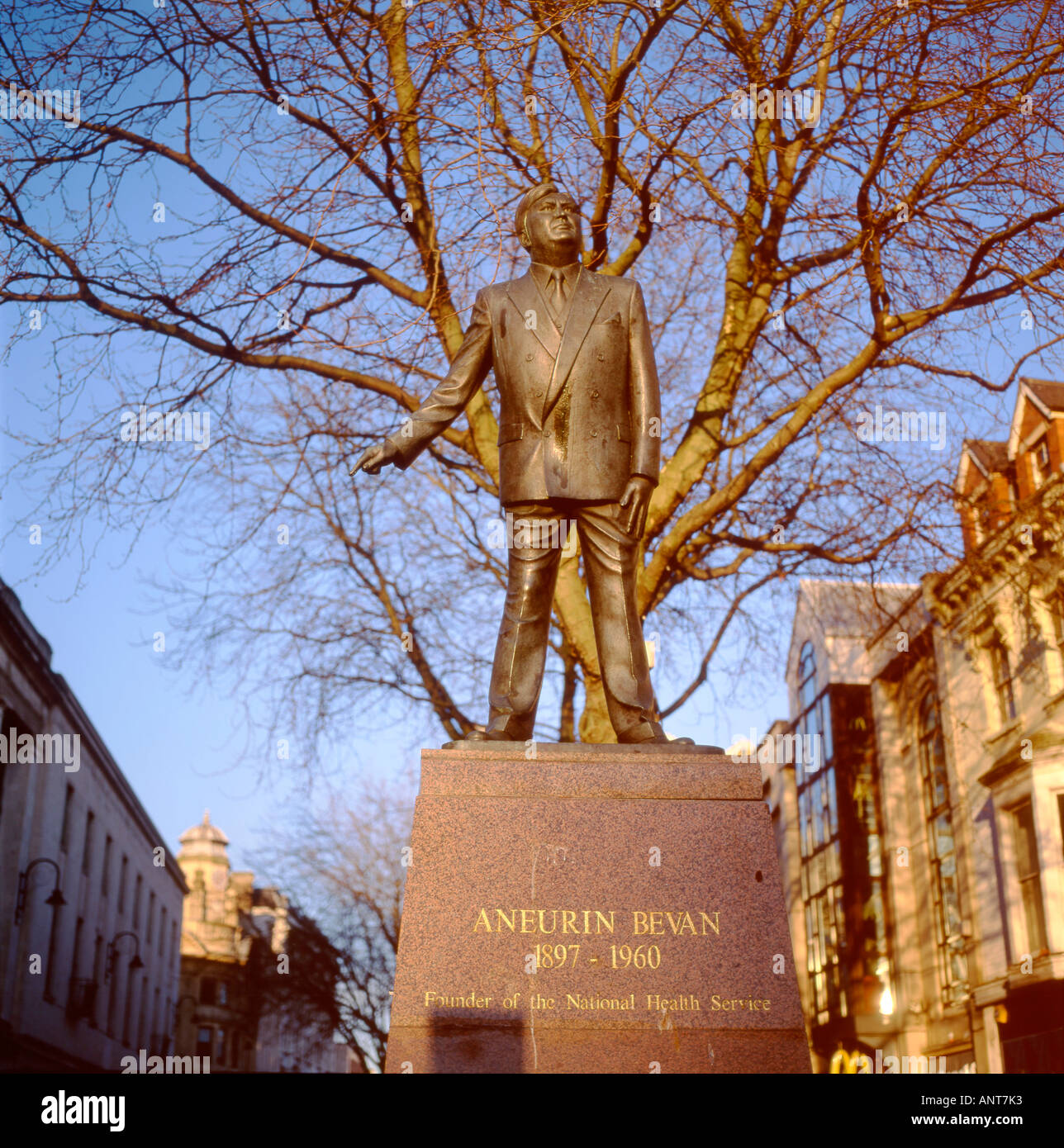 Statue aneurin bevan hi-res stock photography and images - Alamy