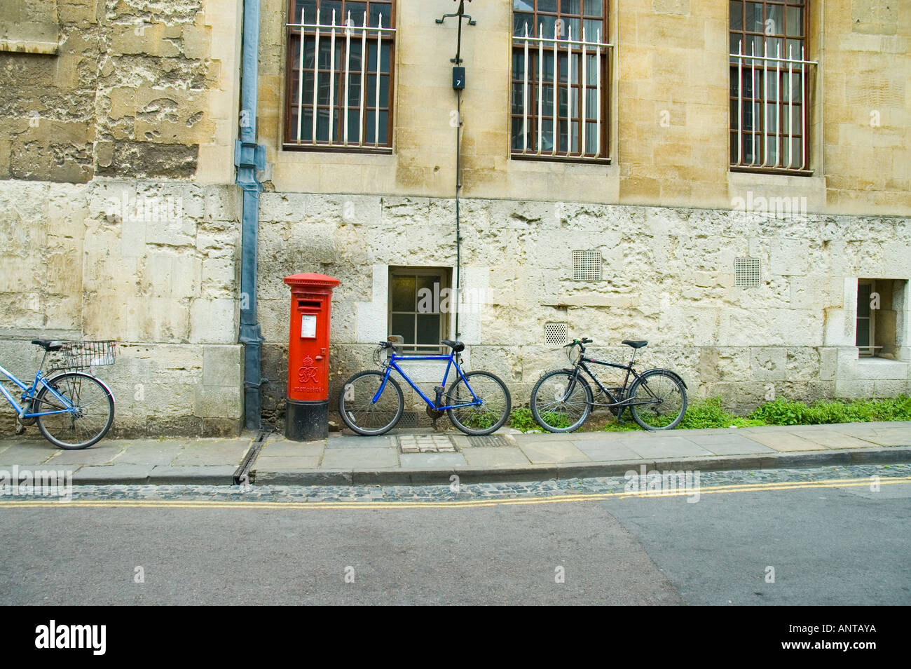 Bicycles Postbox in Oxford Road Stock Photo