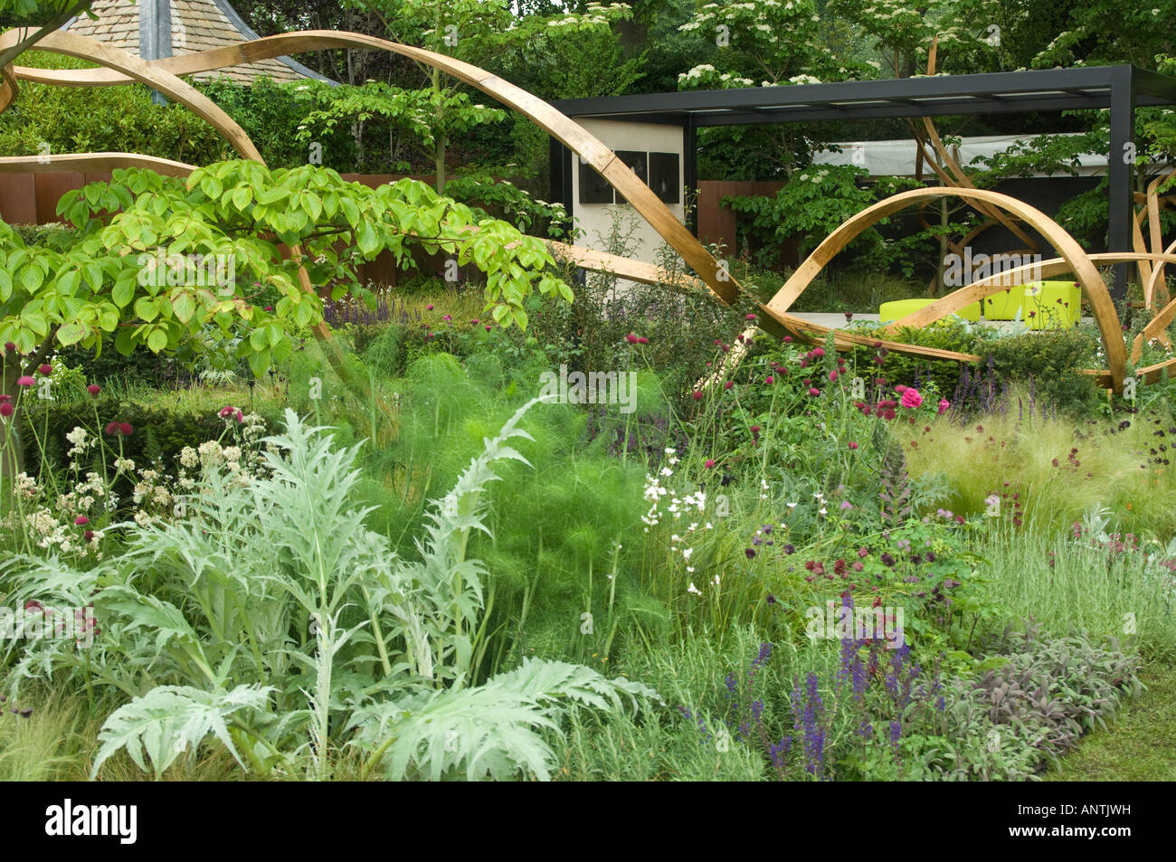 Chelsea Flower Show 2007 - Cancer Care garden designed by andy Sturgeon Stock Photo