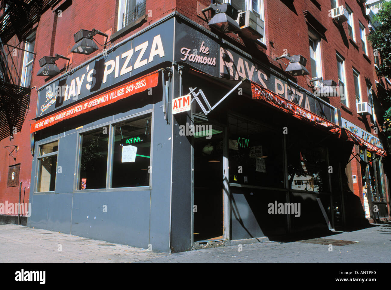 New york greenwich village pizza hi-res stock photography and images