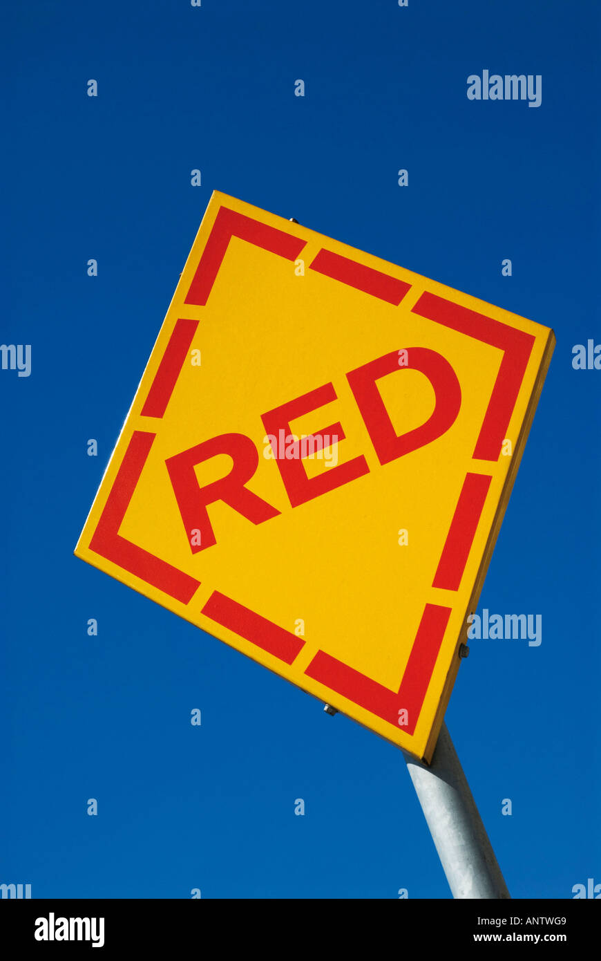 Read Sign Red Red sign blue background hi-res stock photography and images - Alamy