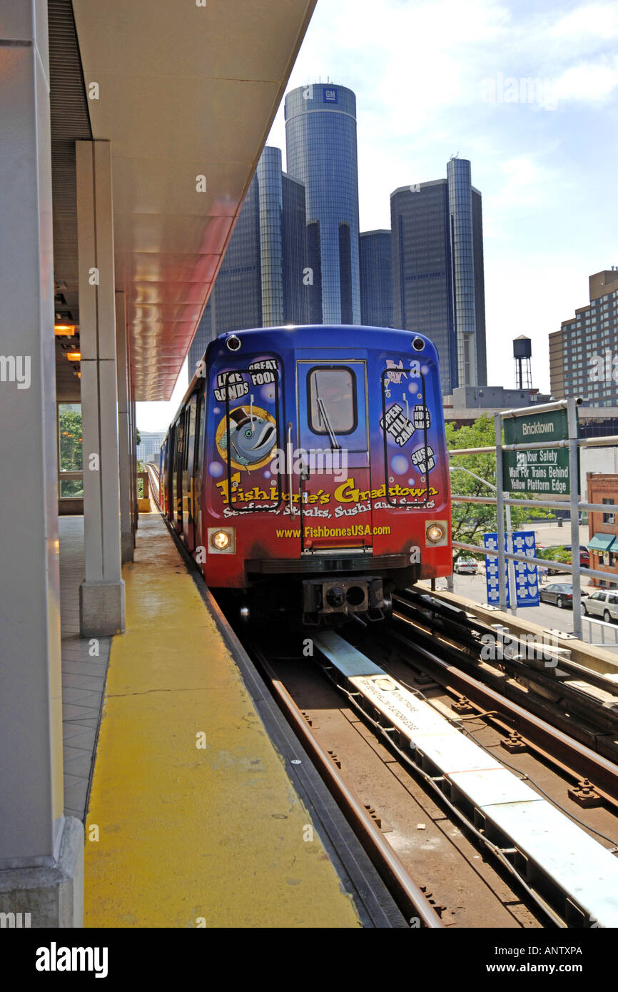 The people-mover metro system on downtown Detroit city, Michigan MI Stock  Photo - Alamy