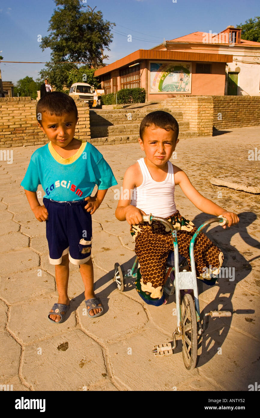 Meeting Uzbek children Bukhara Uzbekistan Stock Photo - Alamy