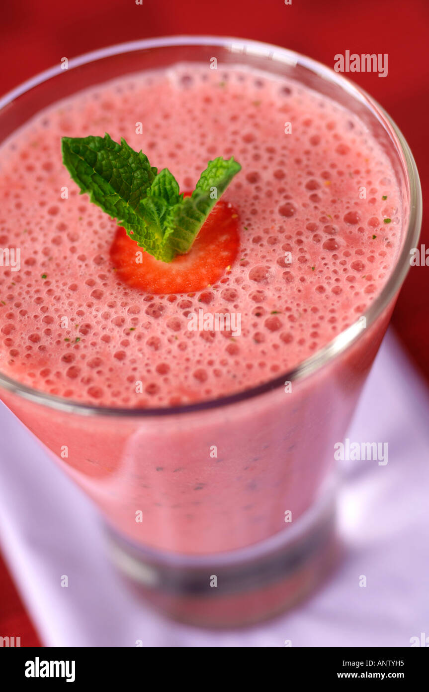 Strawberry and mint smoothie Stock Photo Alamy