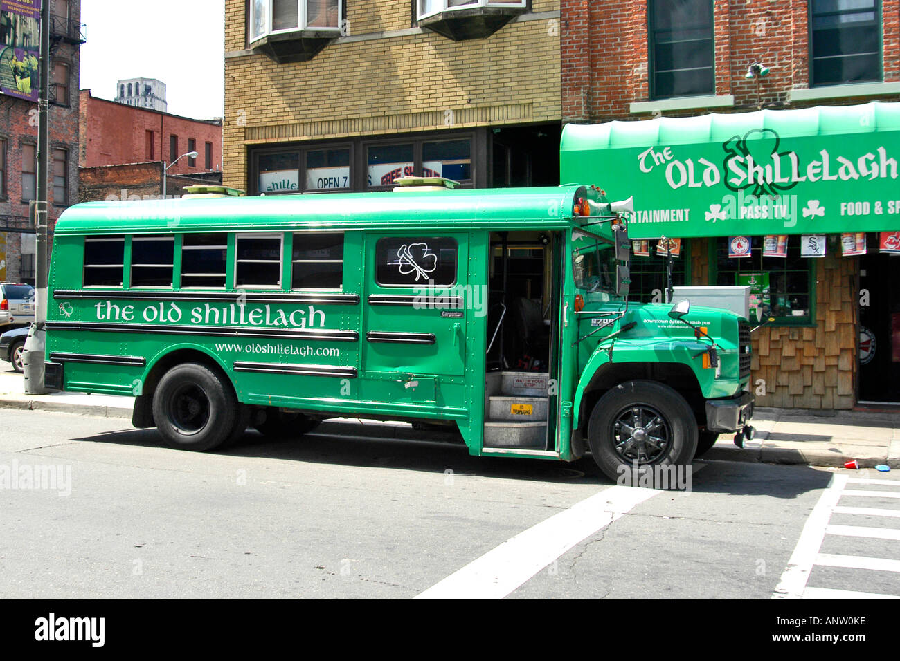 The Old Shillelagh Pub and Bus in downtown Detroit Michigan MI Stock Photo