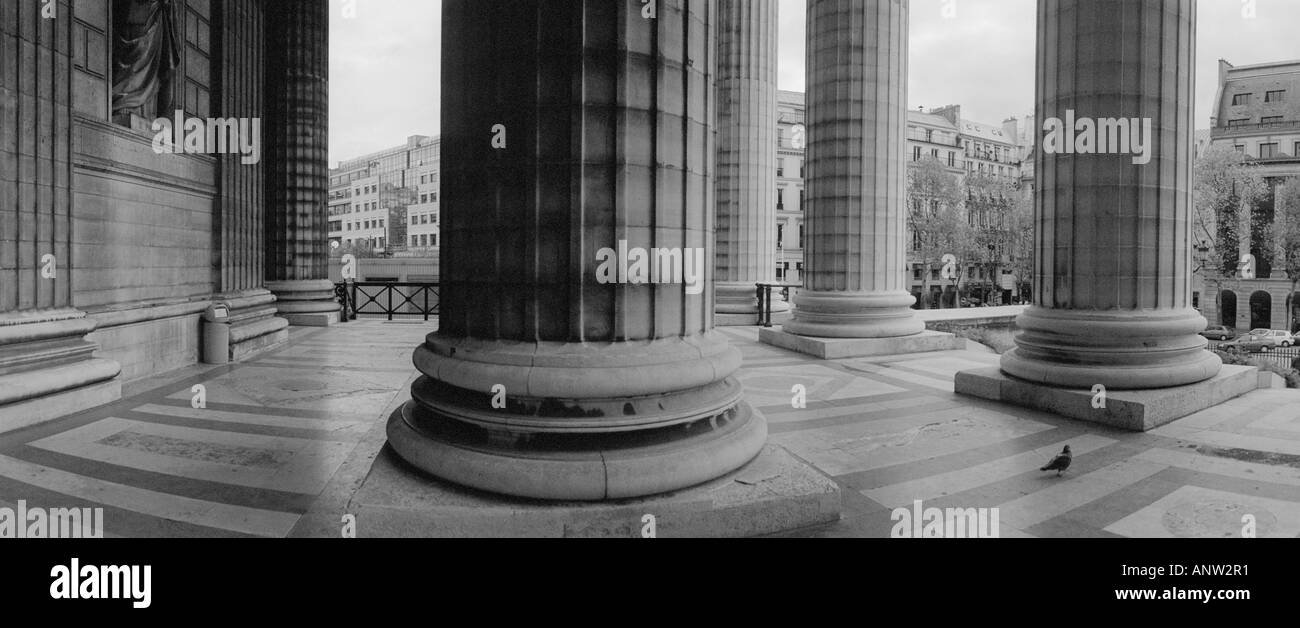 L'église de la Madeleine, La Madeleine is a church in the 8th
