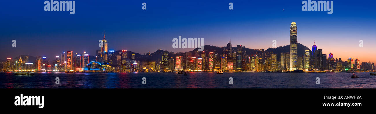 The dramatic skyline of Hong Kong glowing at dusk Stock Photo - Alamy