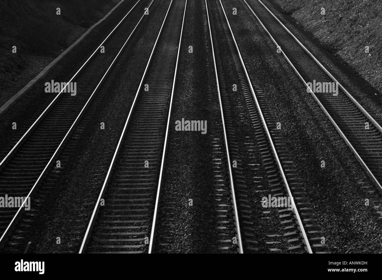 Railway lines tracks Black and White Stock Photos & Images Alamy