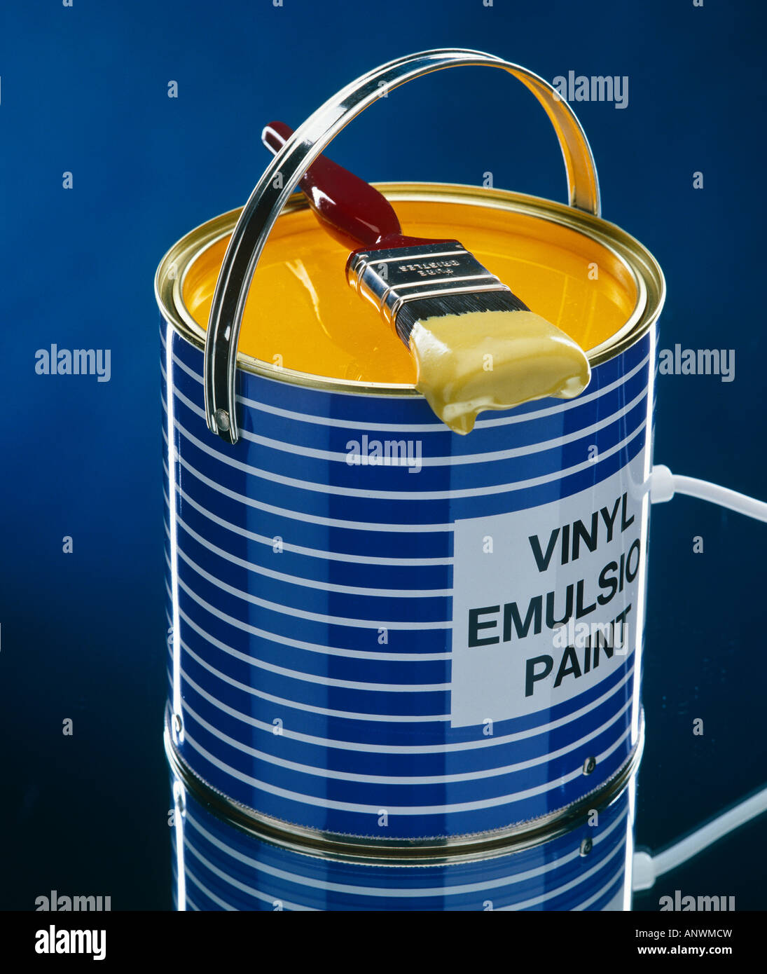 Paint Pot Light Stock Photo Alamy