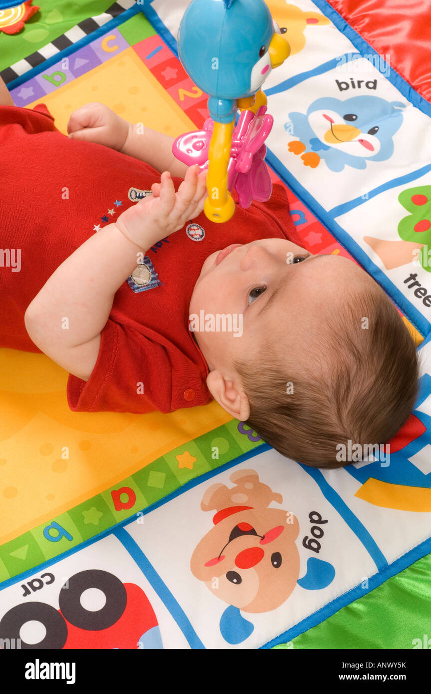 toys for 3 months boy baby