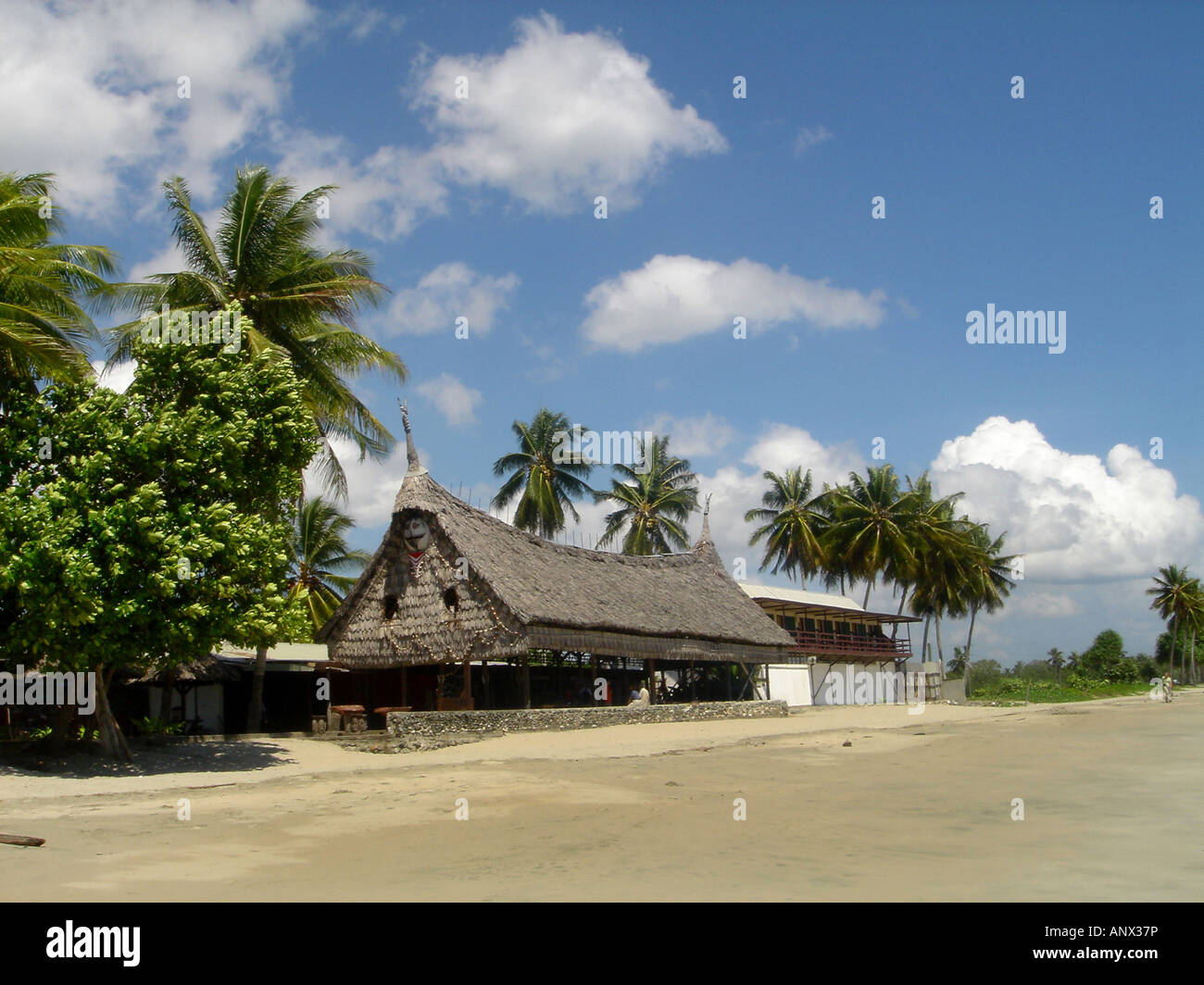 lang house at palm beach - Wewak, Papua New Guinea Stock Photo - Alamy
