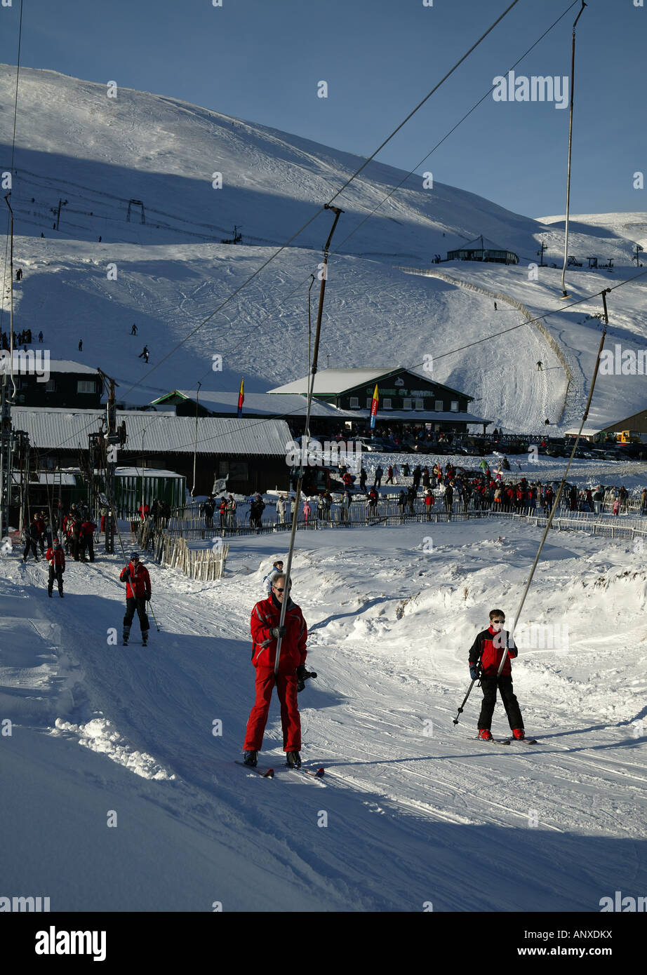 Skiers on Tow lift Cairngorms National Park, Glenshee, Perthshire and Aberdeenshire, Scotland, UK, Europe Stock Photo