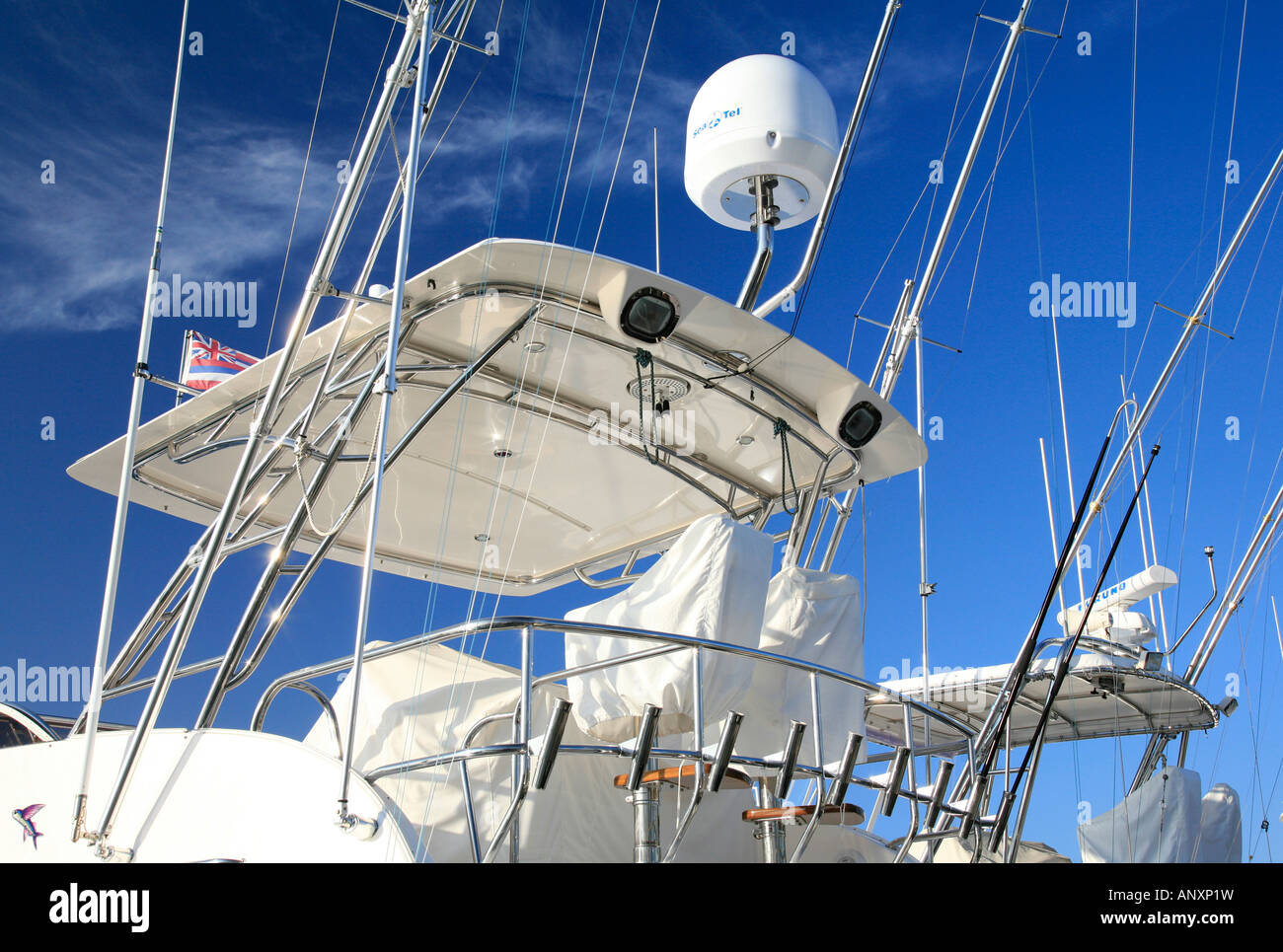 Aerials and masts on cruiser boats Kona Marina Hawaii Stock Photo Alamy