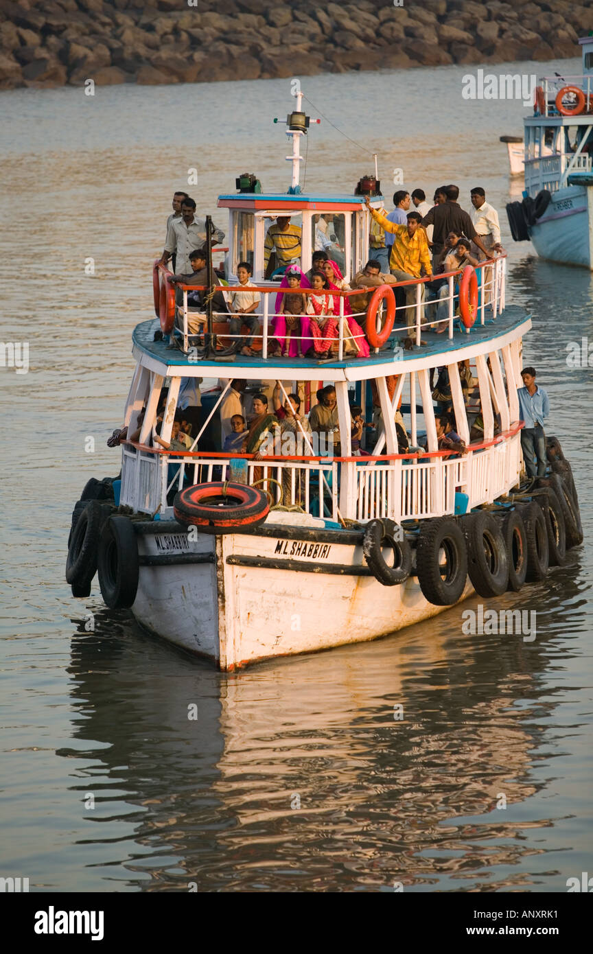 Ferry Ride Mumbai INDIA, Mumbai (Bombay): Harbor Ferries / Gateway of India (Late ...