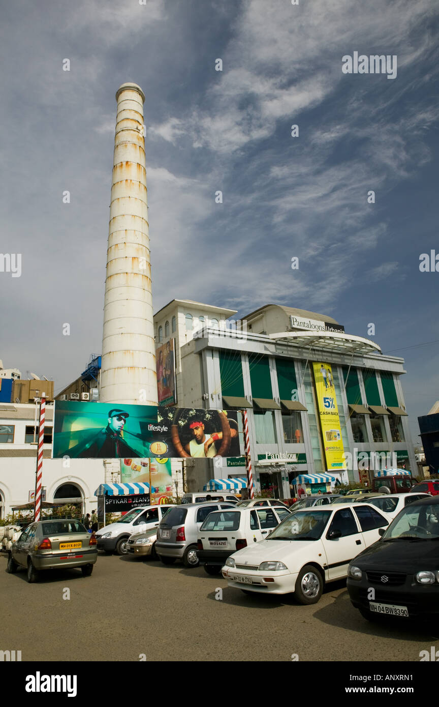 INDIA, Mumbai (Bombay) Lower Parel, Phoenix Complex, Former Textile