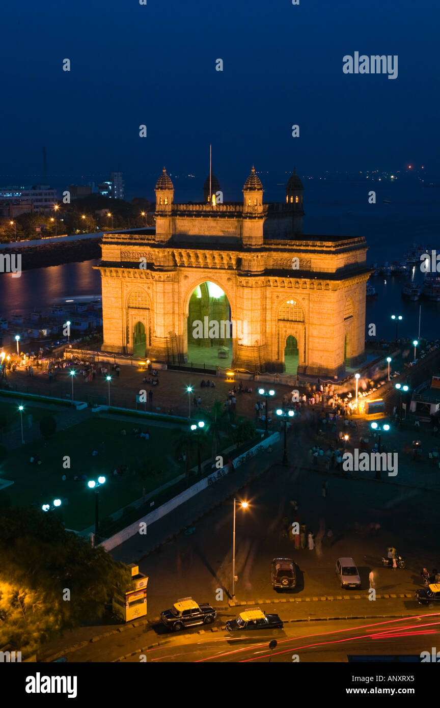 INDIA Mumbai Bombay Gateway Of India Evening From Taj Mahal india-mumbai-bombay-gateway-of-india-evening-from-taj-mahal