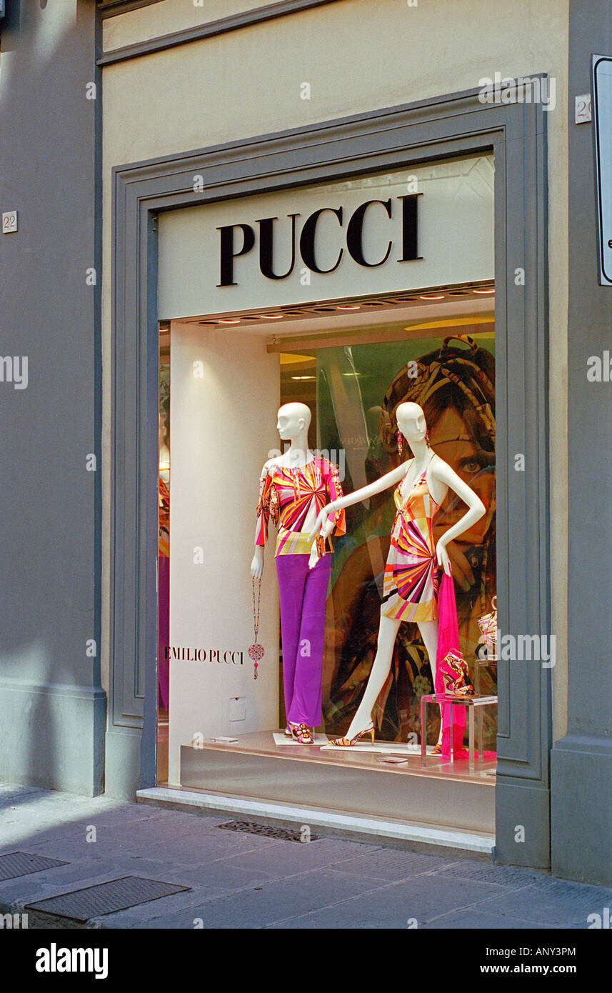 Pucci 1960s hi-res stock photography and images - Alamy