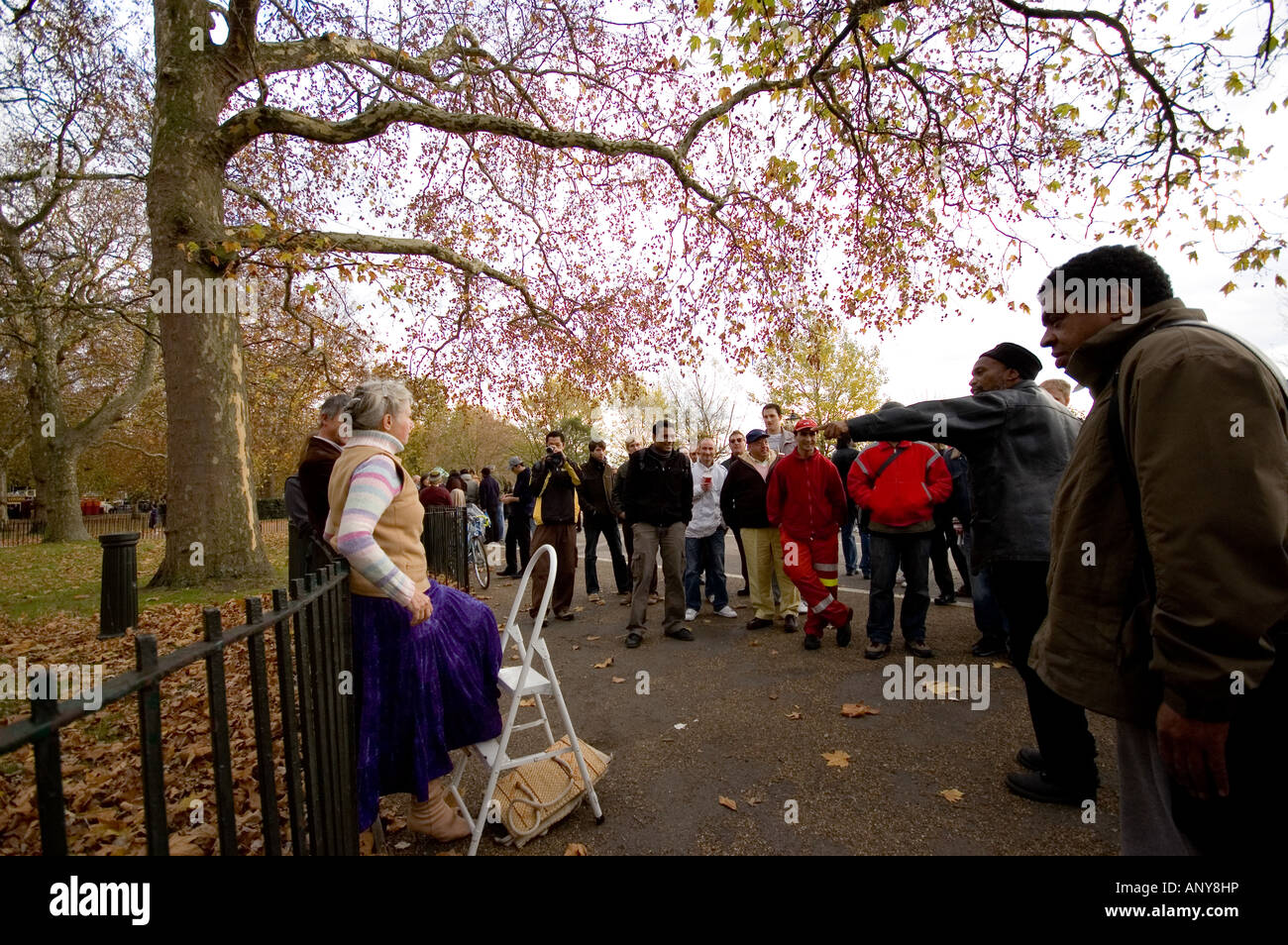 Speakers corner and soapbox hires stock photography and images Alamy