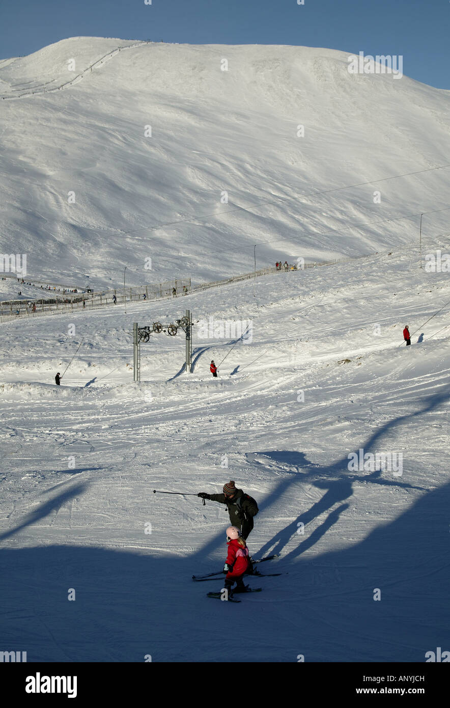 Skiers, Cairngorms National Park, Glenshee, Perthshire and Aberdeenshire, Scotland, UK, Europe Stock Photo