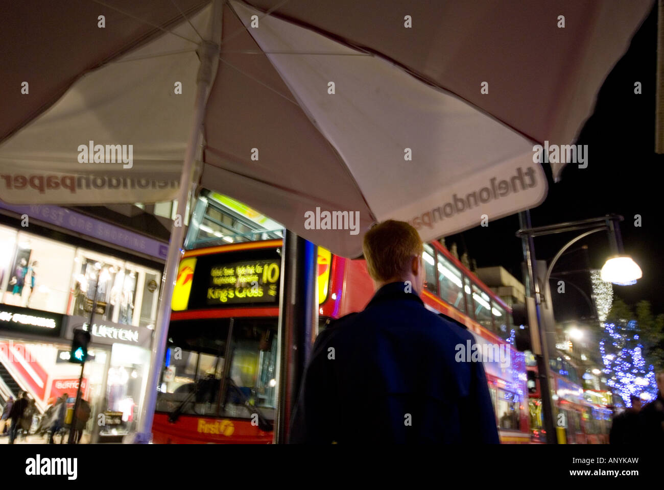 Bus advertising london back hi-res stock photography and images - Alamy