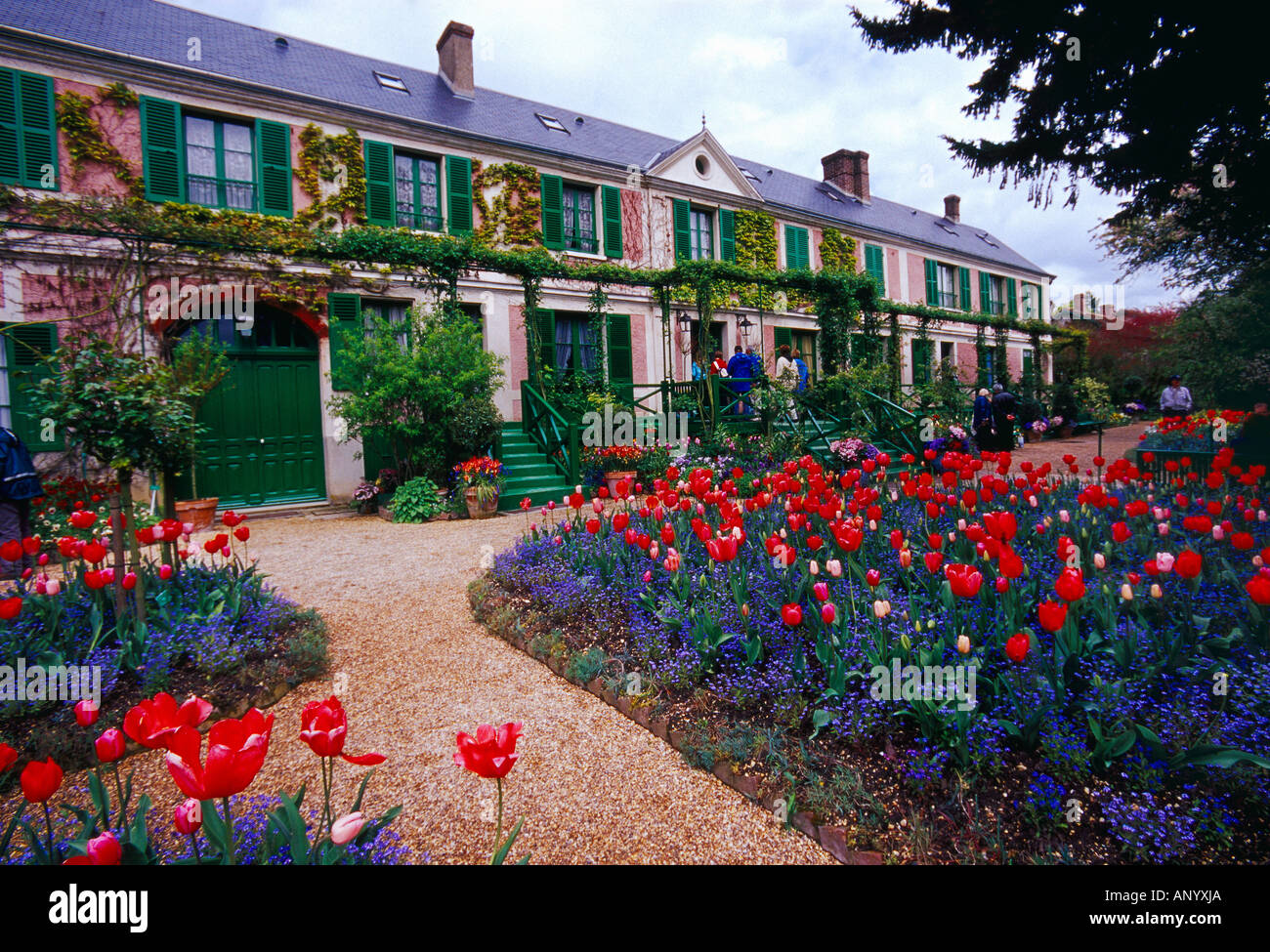 house and garden in Giverny, France Stock Photo Alamy