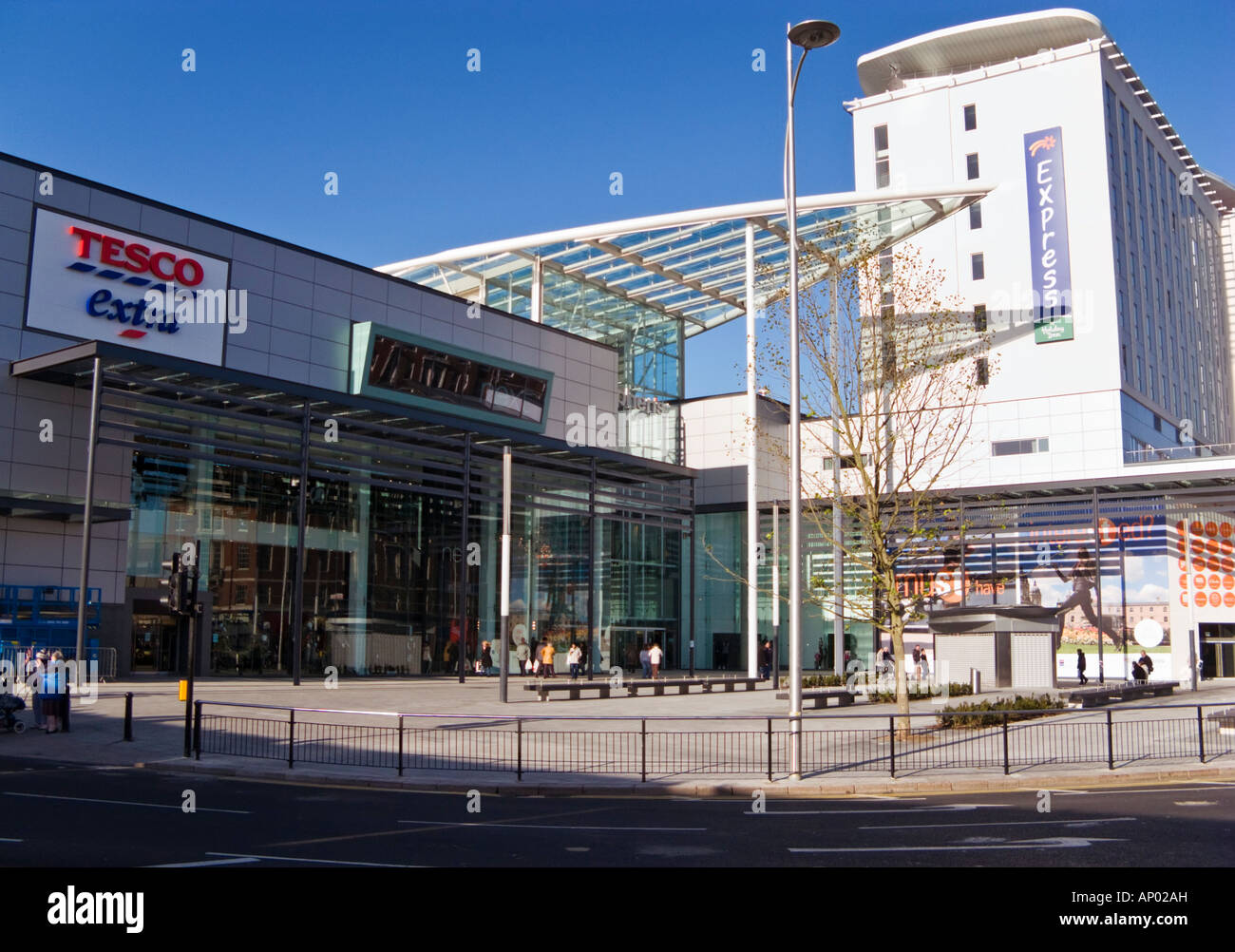 St stephens shopping centre hull hires stock photography and images