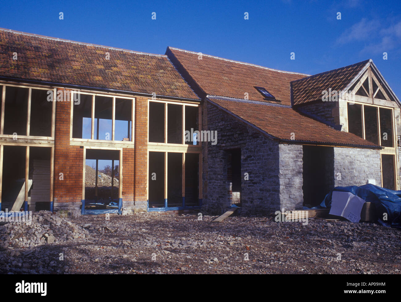 Barn conversion uk hi-res stock photography and images - Alamy