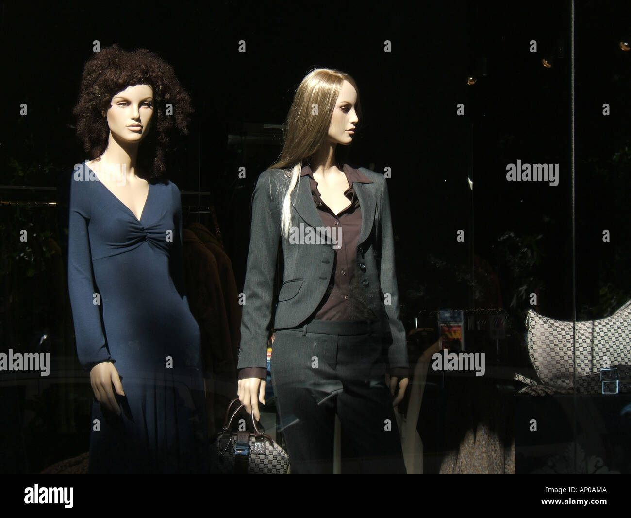 mannequins in shop window Stock Photo Alamy