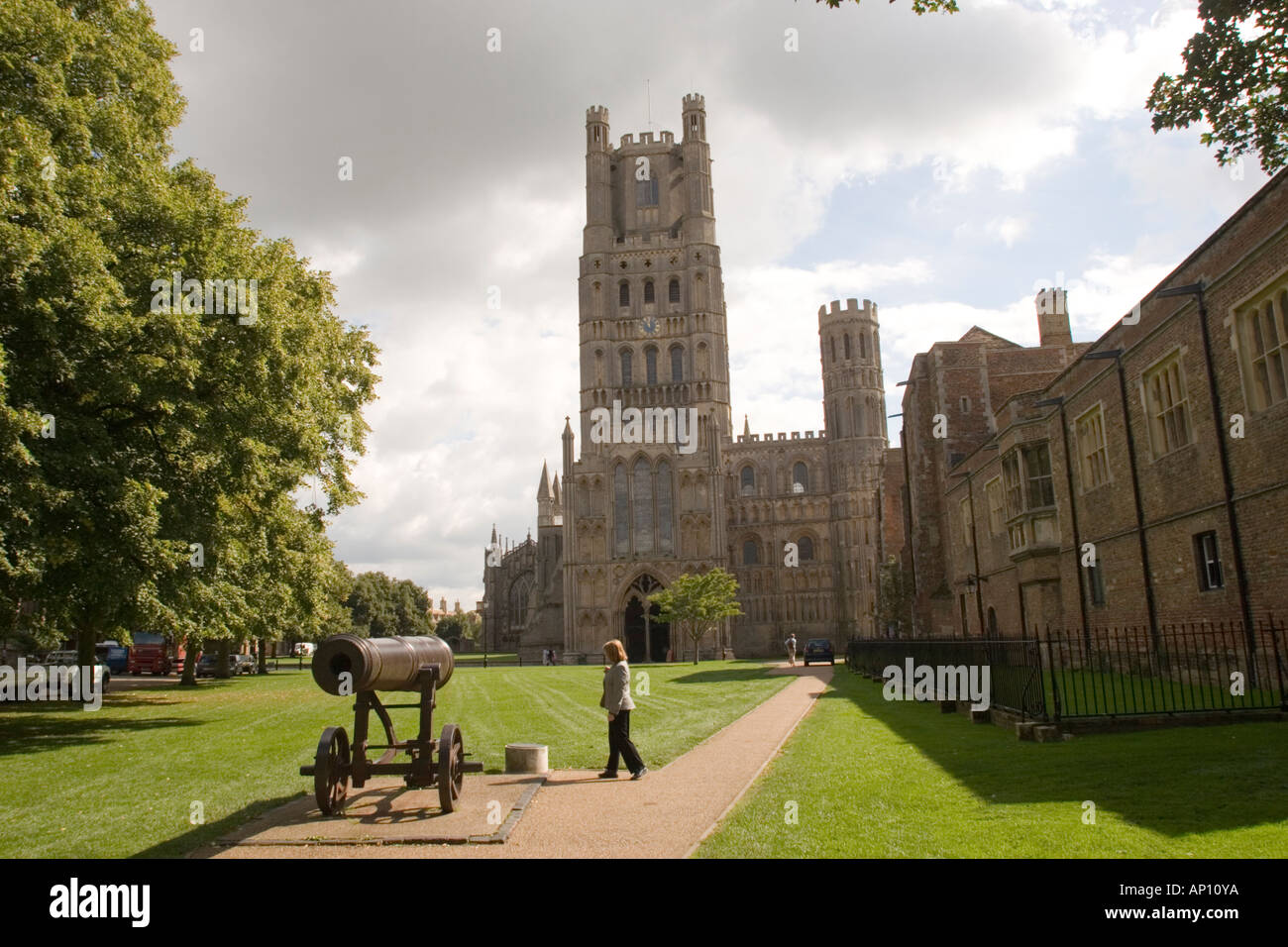Cathedral in ely hi-res stock photography and images - Alamy